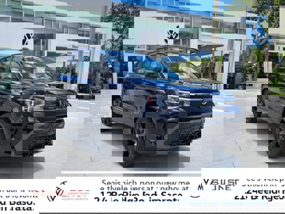 New 2025 Volkswagen Taos SE