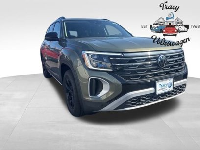 New 2025 Volkswagen Atlas Peak Edition SE
