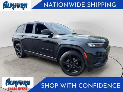 Used 2023 Jeep Grand Cherokee Altitude