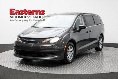 Used 2022 Chrysler Voyager LX