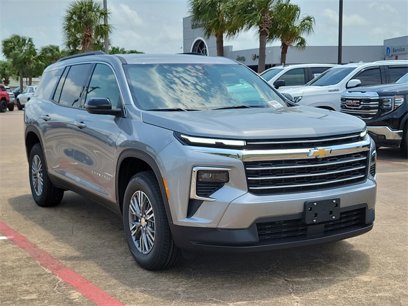New 2025 Chevrolet Traverse LT