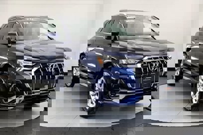 Certified 2025 Audi Q3 2.0T Premium Plus w/ Premium Plus Package