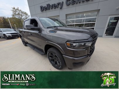 New 2025 RAM 1500 4x4 Crew Cab