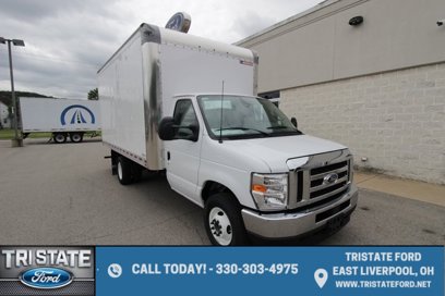 New 2025 Ford E-350 and Econoline 350 Super Duty w/ Driver's Safety Package