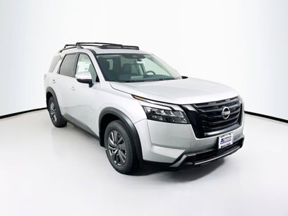 New 2025 Nissan Pathfinder SV