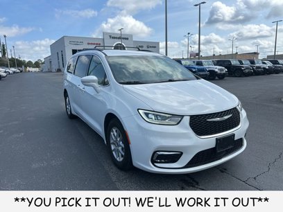 Used 2022 Chrysler Pacifica Touring-L