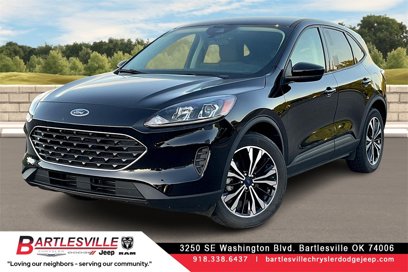 Used 2022 Ford Escape SE w/ SE Sport Appearance Package
