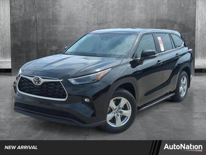 New 2025 Toyota Highlander LE