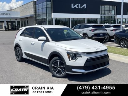 New 2025 Kia Niro LX