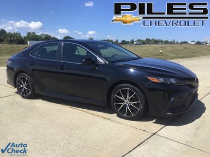 Used 2021 Toyota Camry SE