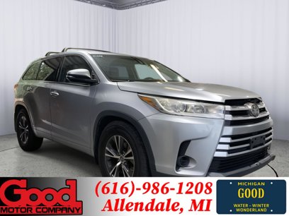 Used 2017 Toyota Highlander LE