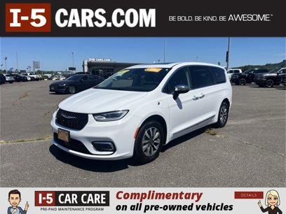 Certified 2023 Chrysler Pacifica Limited
