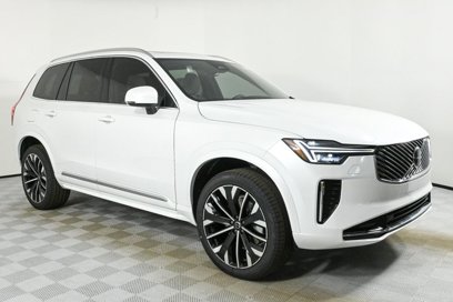 New 2025 Volvo XC90 B5 Core w/ Climate Package