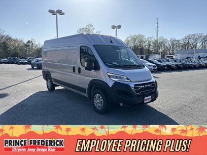 New 2025 RAM ProMaster 2500 w/ Quick Order Package 22G SLT