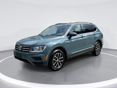 Used 2021 Volkswagen Tiguan SE w/ Panoramic Sunroof Package
