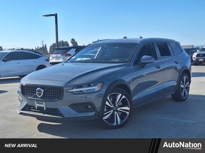 Used 2023 Volvo V60 B5 Cross Country Plus w/ Climate Package