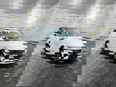 New 2025 Hyundai Elantra SEL