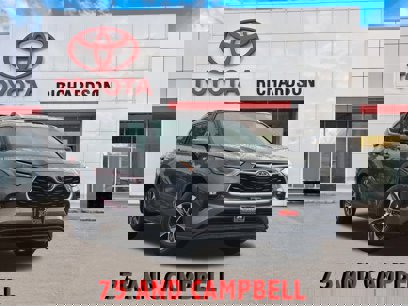 Used 2021 Toyota Highlander XLE
