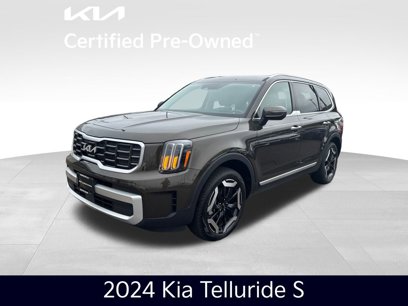 Used 2024 Kia Telluride S w/ S Sunroof Package