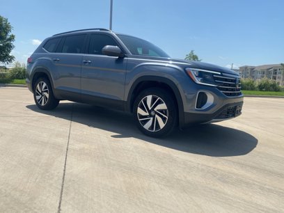 Used 2025 Volkswagen Atlas SE