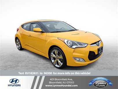 Used 2014 Hyundai Veloster w/ Technology Package 03