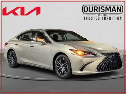 Used 2022 Lexus ES 300h w/ Premium Package