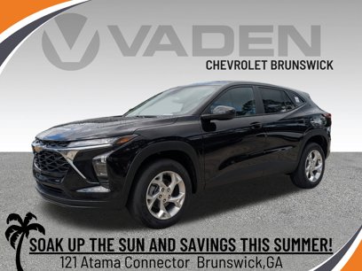 New 2025 Chevrolet Trax RS w/ Sunroof Package