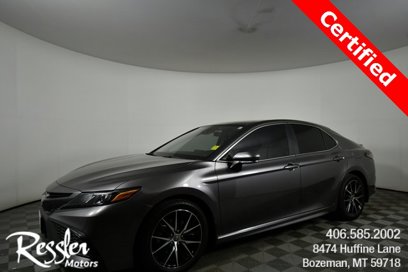Used 2022 Toyota Camry SE w/ Cold Weather Package