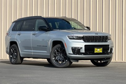 New 2025 Jeep Grand Cherokee L Summit w/ Advanced Protech Group IV