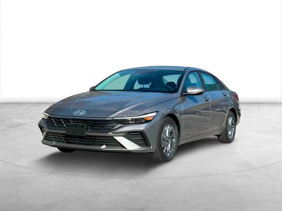 New 2024 Hyundai Elantra SEL