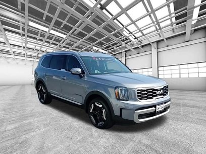 Used 2023 Kia Telluride S