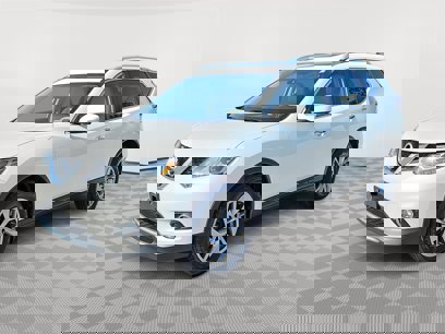 Used 2015 Nissan Rogue SL w/ SL Premium Package