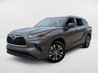 Used 2022 Toyota Highlander XLE