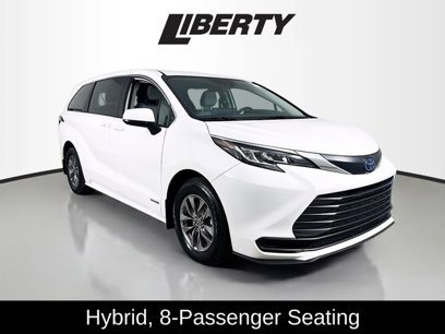 Used 2021 Toyota Sienna LE