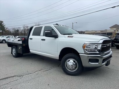 New 2024 RAM 3500 Tradesman w/ Chrome Appearance Group