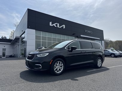 Used 2022 Chrysler Pacifica Touring-L