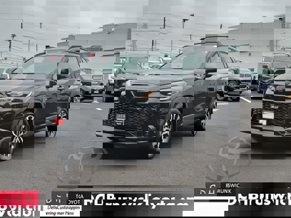 New 2024 Toyota Corolla Cross SE