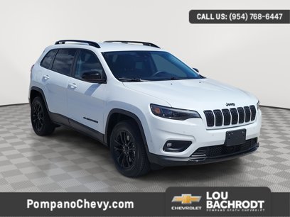 Used 2023 Jeep Cherokee Altitude Lux