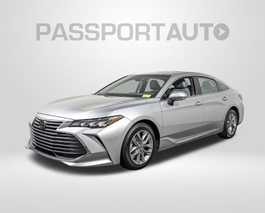 Used 2022 Toyota Avalon XLE w/ Moonroof Package