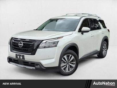 Used 2023 Nissan Pathfinder SL w/ Lighting Package (N92)