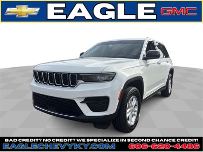Used 2023 Jeep Grand Cherokee Laredo w/ Trailer Tow Prep Group (B)