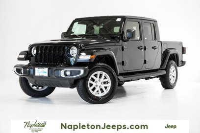 New 2023 Jeep Gladiator Sport