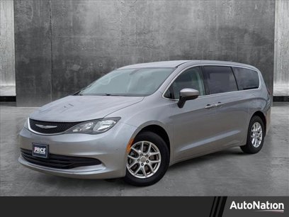 Used 2017 Chrysler Pacifica LX