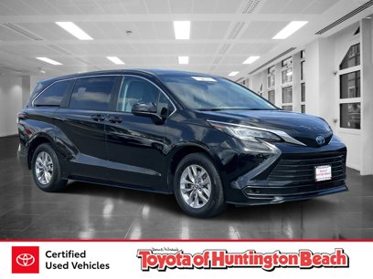 Certified 2023 Toyota Sienna LE