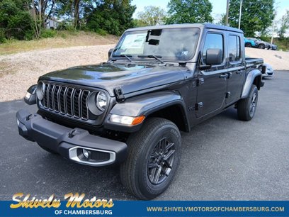 New 2025 Jeep Gladiator Sport
