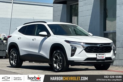 New 2025 Chevrolet Trax LT w/ Driver Confidence Package
