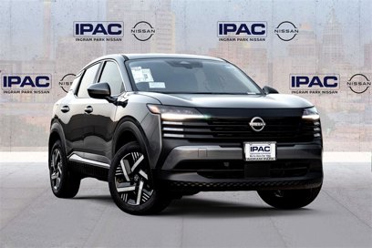 New 2025 Nissan Kicks SV