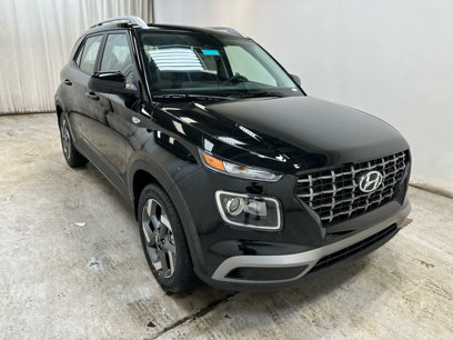 New 2025 Hyundai Venue SEL