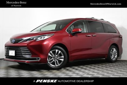 Used 2022 Toyota Sienna Limited