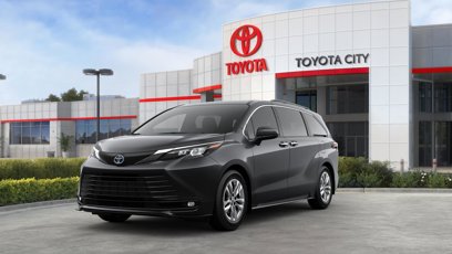 New 2025 Toyota Sienna XLE w/ XLE Plus Package